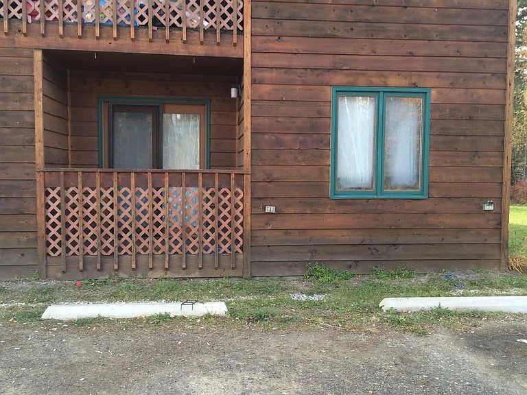 546 Ouida Way — Photo 2