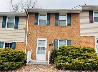 373 New Kent Rd, Blacksburg, VA 24060