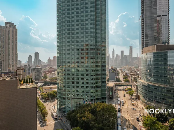 26-04 Jackson Avenue image 36 of 42