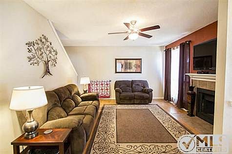 4th image of 1116 Hemlock Dr