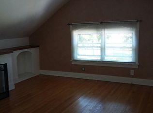 2417 Home Ave #ATTIC, Berwyn, IL 60402