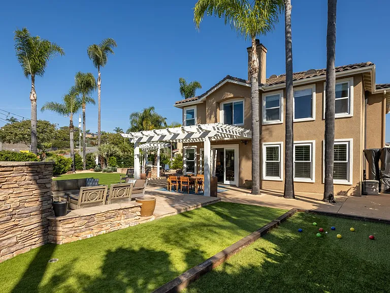 2215 Paseo Saucedal — Photo 27