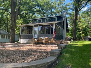 2418 Burr Oak Cir, Milford, IA 51351