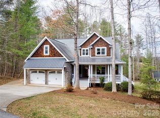 53 Sovereign Ln, Fairview, NC 28730