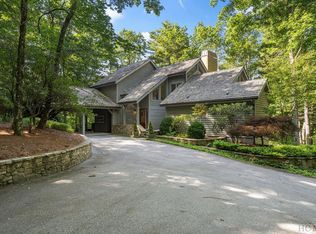 228 Lower Ridge Rd, Cashiers, NC 28717