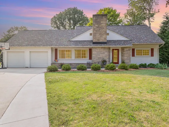 10 Crescent Ct, Midland, MI 48640
