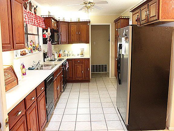 2nd image of 3606 Wildewood Dr