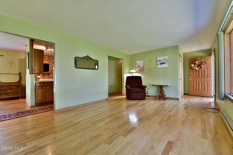 2nd image of 128 Pilling Drive
