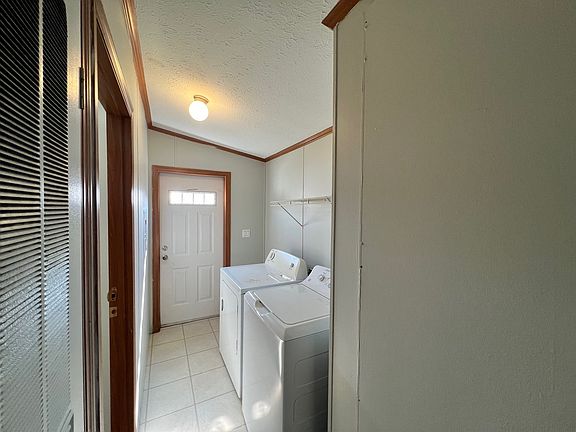 4th image of 4133 Knightsbridge Ln #87