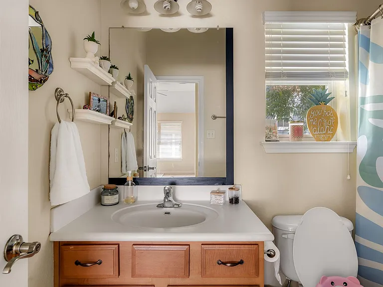 1821 Village Oak Ct — Photo 30