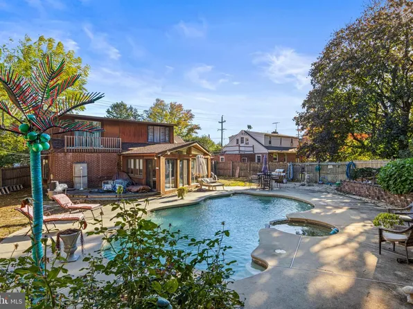 2606 Springfield Rd, Broomall, PA 19008