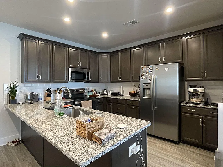 622 Noush Ct #A — Photo 10
