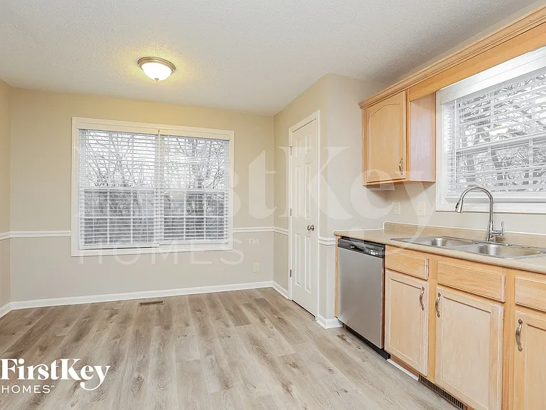 914 Hedge Apple Dr — Photo 6