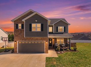 303 Benchmark Dr, Evington, VA 24550