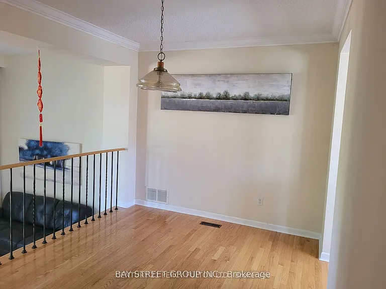 21 Sego Royalway — Photo 5