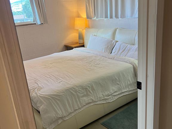 2nd image of 3347 Monsarrat Ave