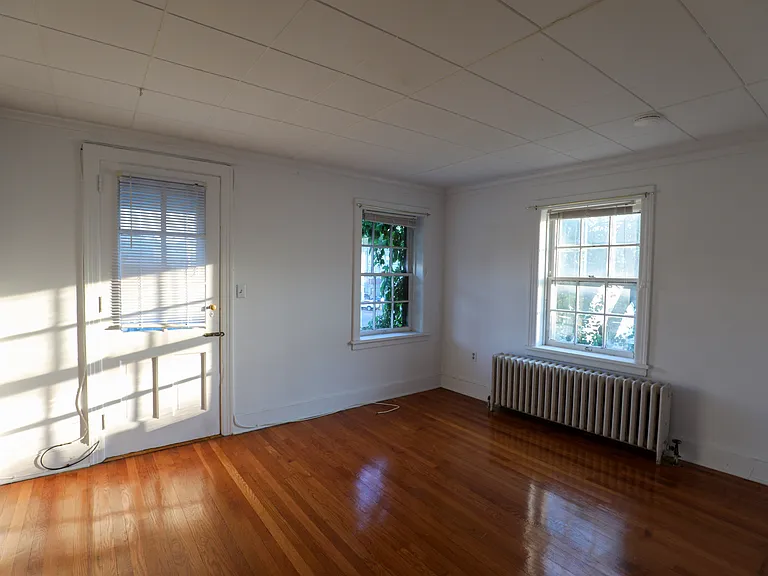 16 John St #3 — Photo 8