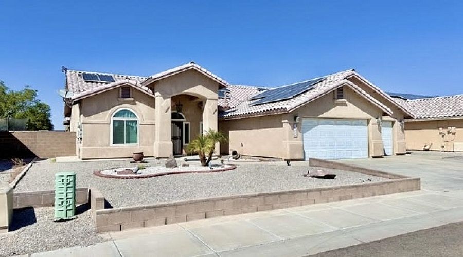 1st image of 10606 E 37th Pl