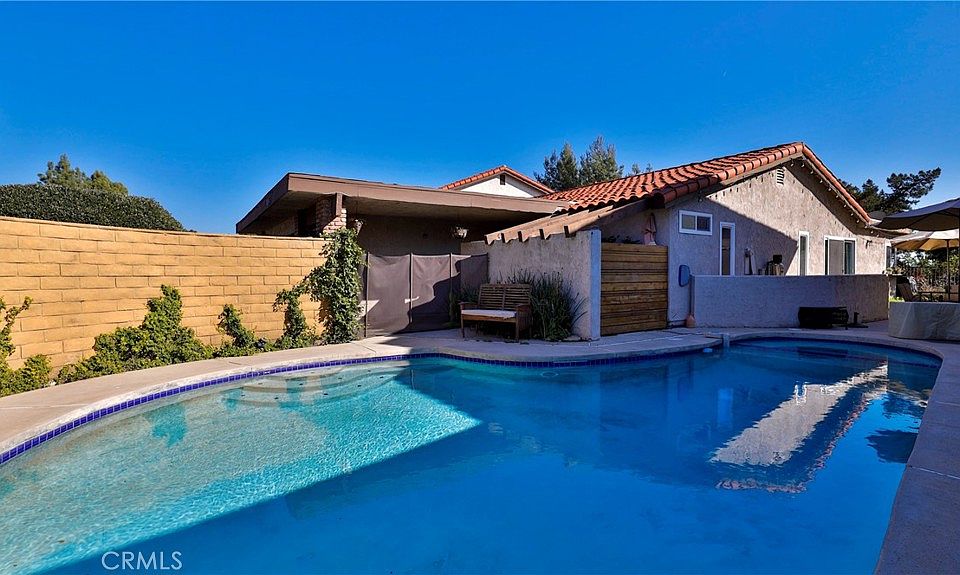 1st image of 1426 Lemonwood Dr W