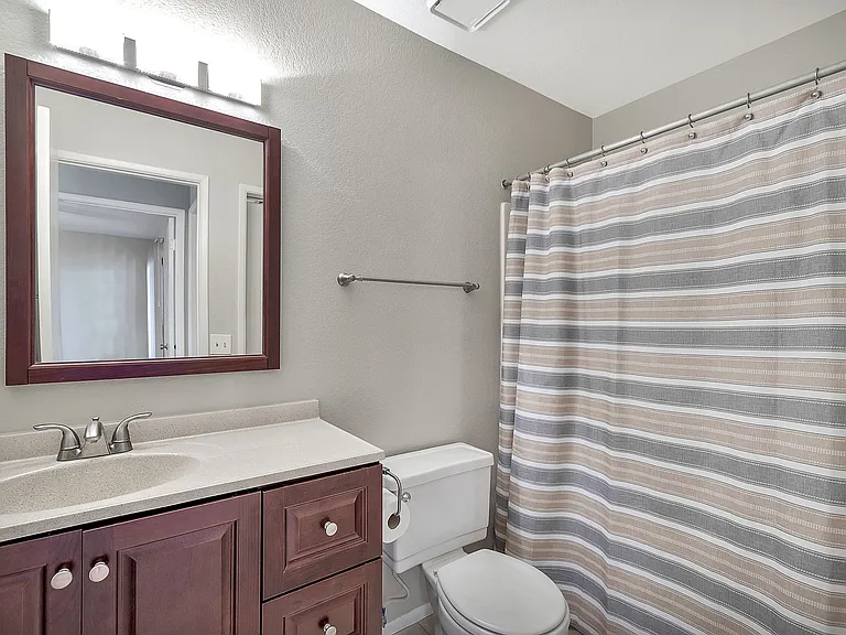 20250 N 6th Dr #1 — Photo 26