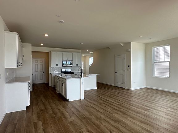 5th image of 5955 Hawkweed Dr