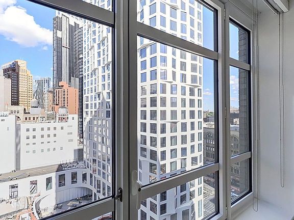 5th image of 45 Hoyt St APT 8Q