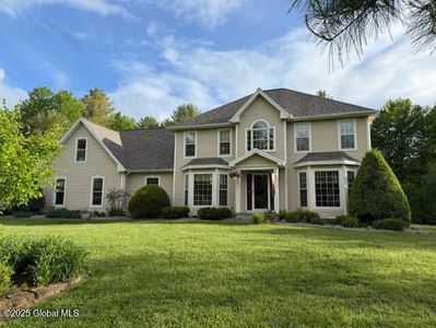 135 Boulderwood Drive, Queensbury, NY, 12804