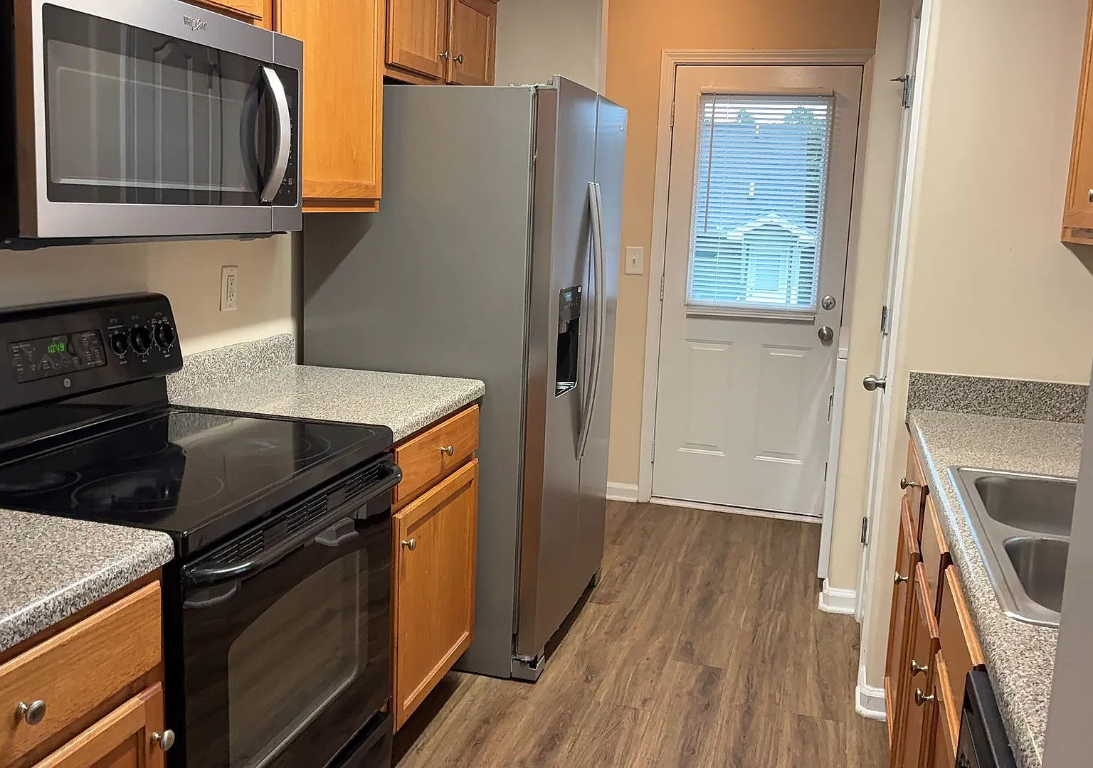 Roommate Matching Only! Pre-Leasing For August 1, 2027! — Photo 3