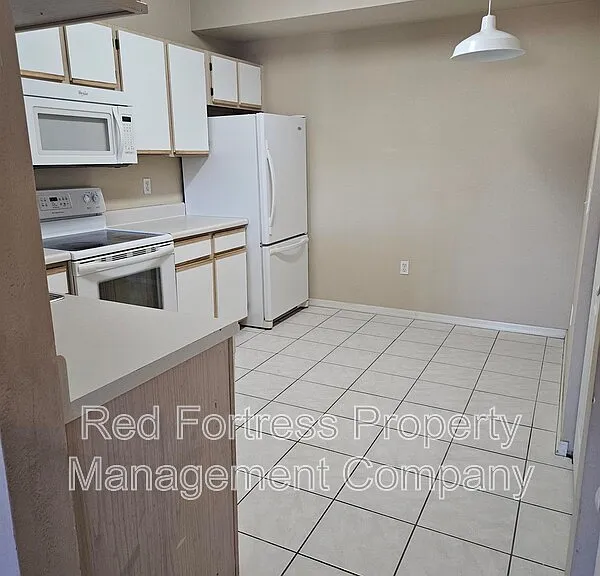 6330 Aragon Way #208 — Photo 2