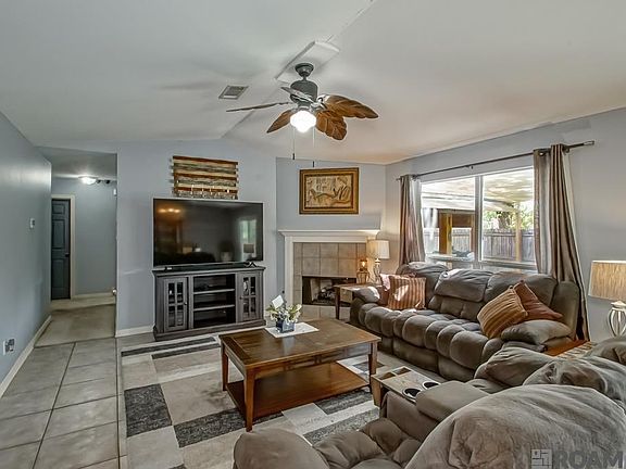 2nd image of 17294 W Autumn Dr