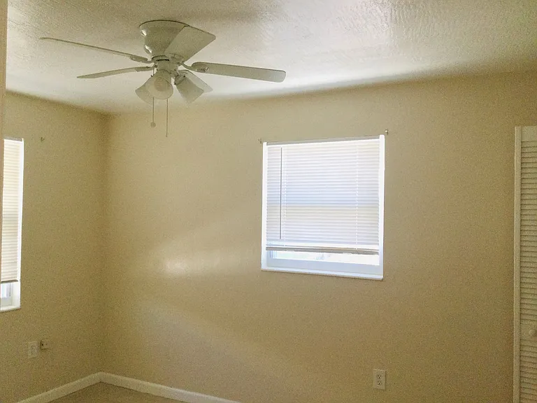 CIRC7 — Photo 9