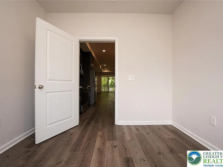 1210 Eaton Ave #201 — Photo 12