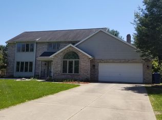 3537 Hollow Wood Dr, Portage, MI 49024