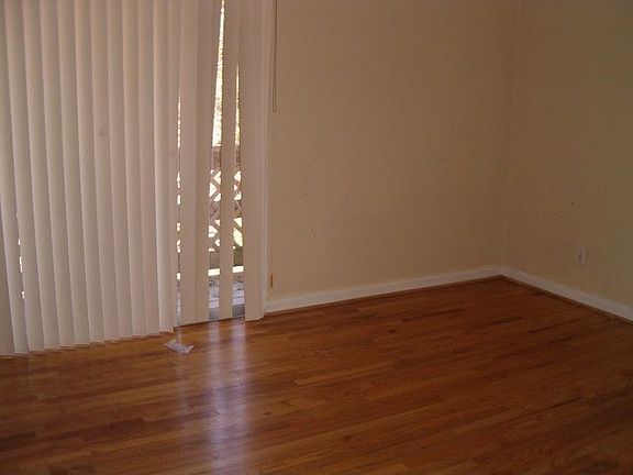 5th image of 214 McSwain Dr