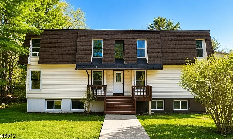 369 Shore Dr #B — Photo 1