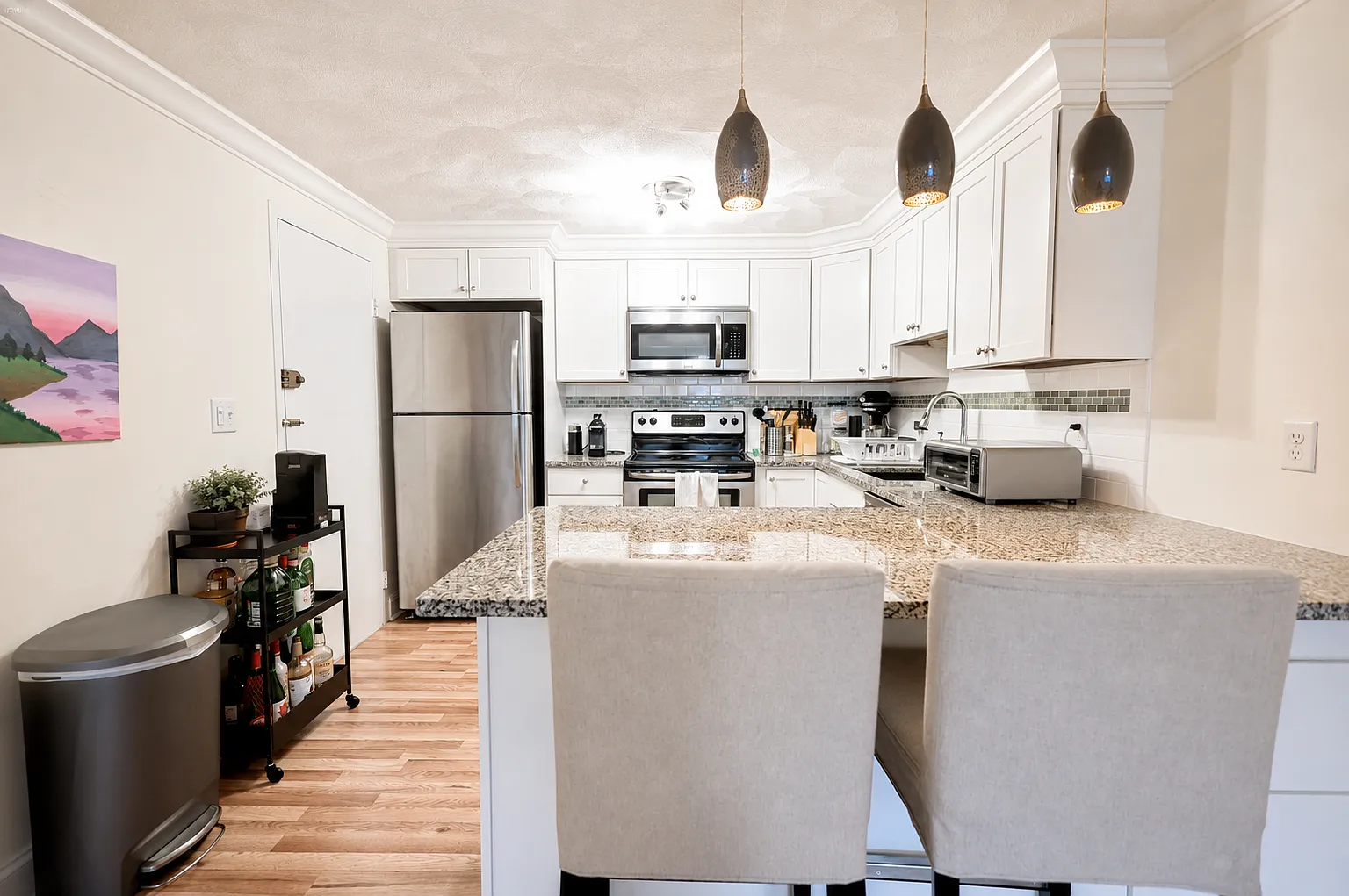 2 bed, 707 sqft, $2,375 — Photo 1