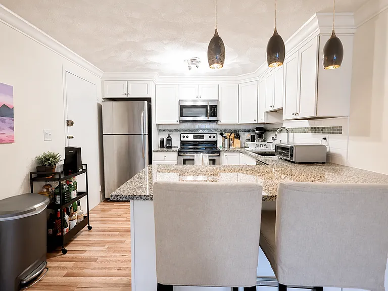1105 Lexington St #4-2 — Photo 11