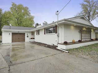 315 Valerie Ct, Essexville, MI