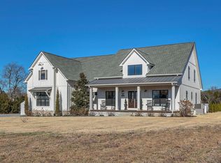 9142 Link Rd, Christiana, TN 37037