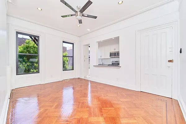 Rented by Daniel Gale Sotheby's International Realty | media 23