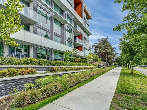 5th image of 4988 Cambie St #204