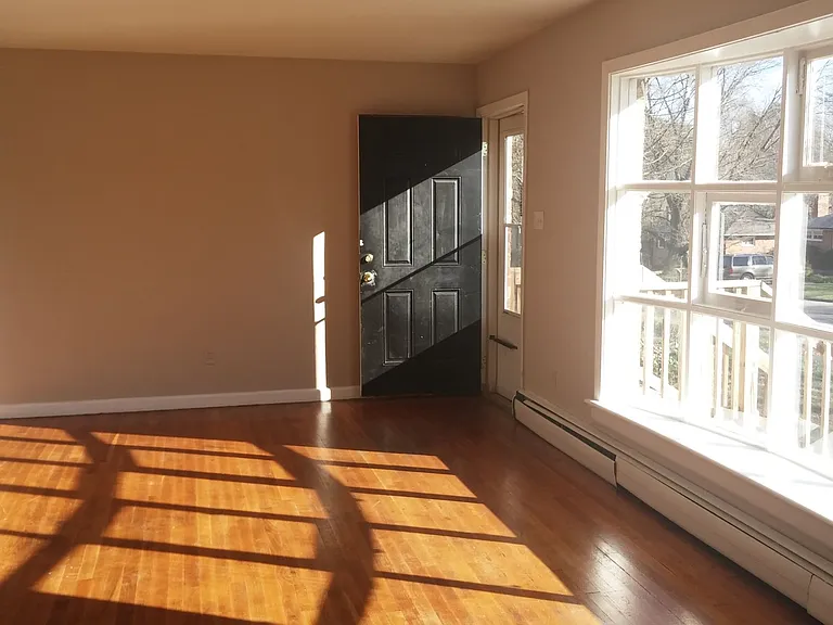8206 Adrian Dr — Photo 5