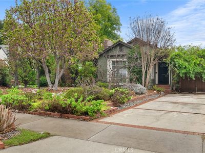390 S Craig Ave, Pasadena, CA, 91107