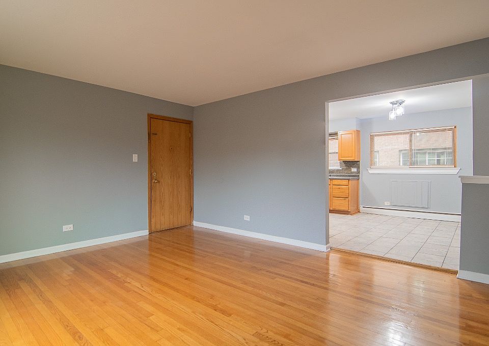 1st image of 13027 Seeley Ave APT 4