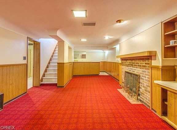 5th image of 21590 Edgecliff Dr