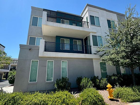3rd image of 1250 N Abbey Ln Unit 212
