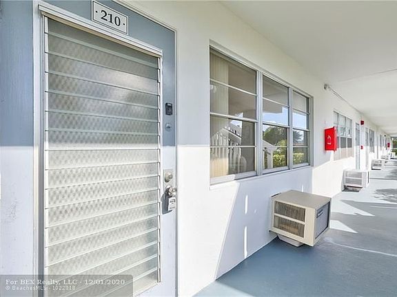Home For Sale In Century Village