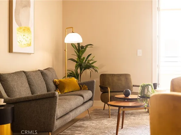39 S Los Robles Ave #5017, Pasadena, CA 91101