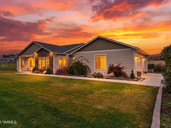 11007 Summitview Ext, Yakima, WA 98908