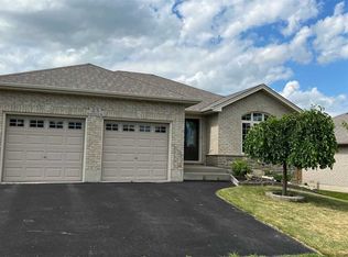 23 Mansfield Dr, Brant, ON N0E1N0